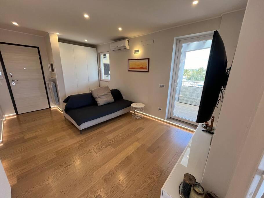 Apartment Attico Panoramico Whitecate Rom