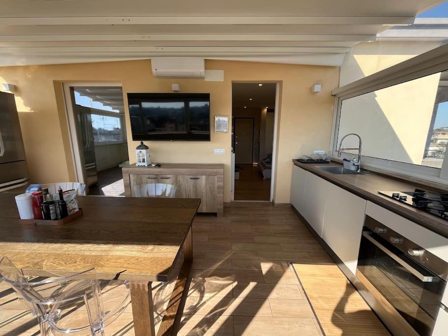 Attico Panoramico Whitecate Apartment Rom