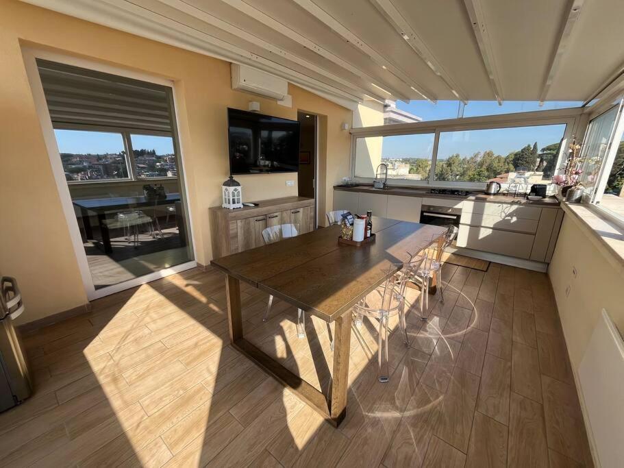 Attico Panoramico Whitecate Apartment Rom