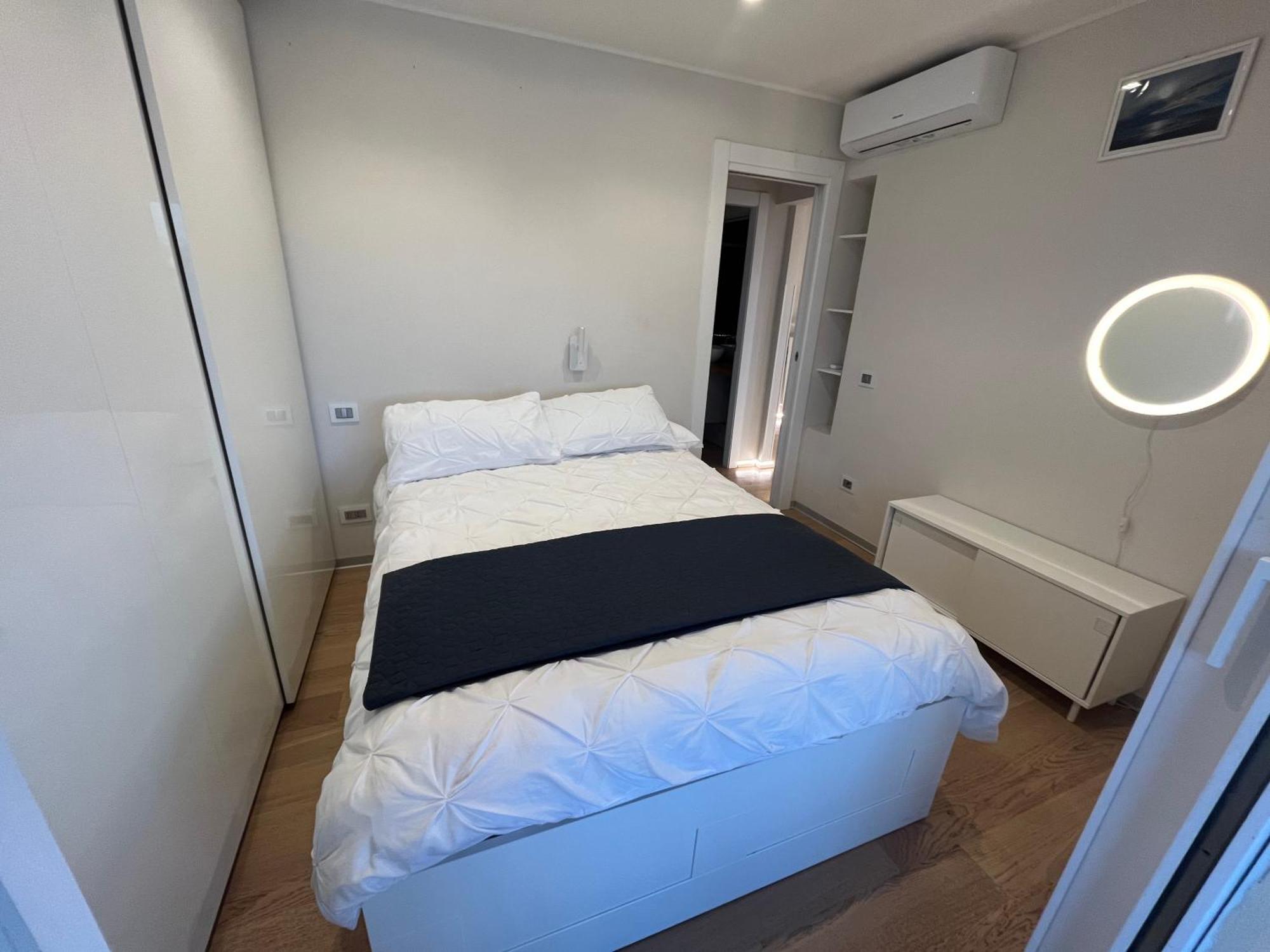 Apartment Attico Panoramico Whitecate Rom